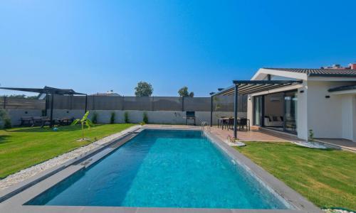 Villa Arel House — 11