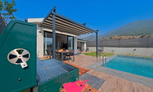 Villa Arel House — 13