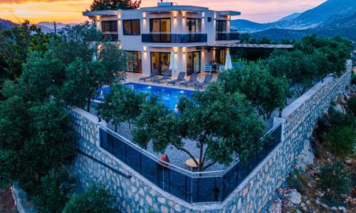 Villa Aristo — 1