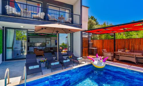 Villa Astanos 1 — 2