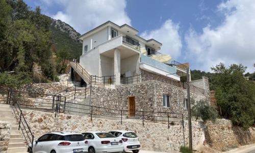 Villa Ata — 8