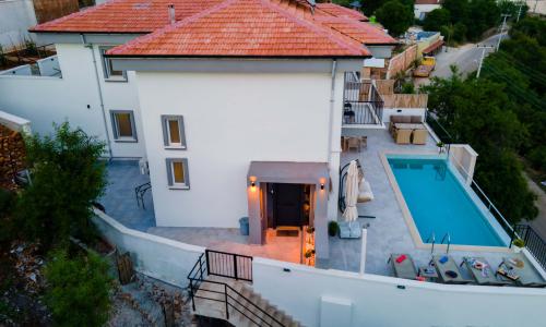 Villa Ata — 104