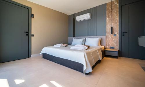 Villa Aura C — 40
