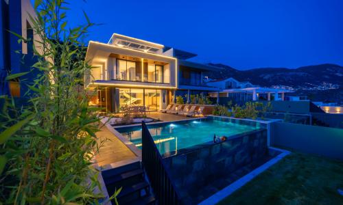 Villa Aura D