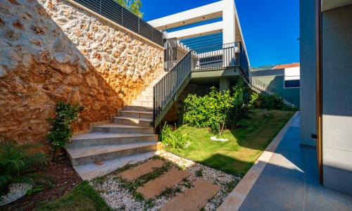 Villa Aura D — 80
