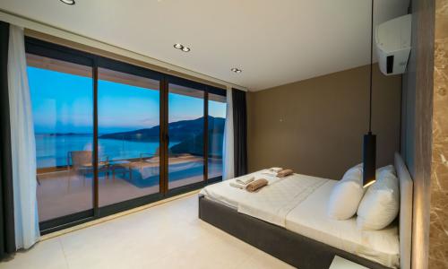 Villa Aura E — 64