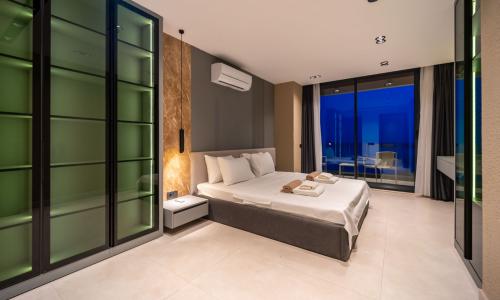 Villa Aura E — 72