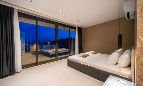 Villa Aura E — 76
