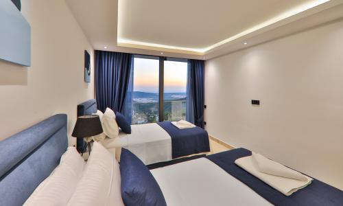 Villa Azure Duo — 24