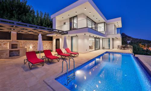 Villa Azure Duo — 2