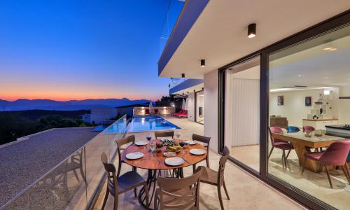 Villa Azure Duo — 12