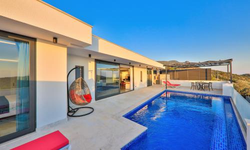 Villa Azure — 4