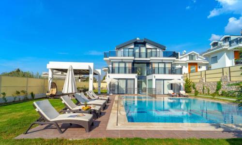 Villa Balkan 1 — 13
