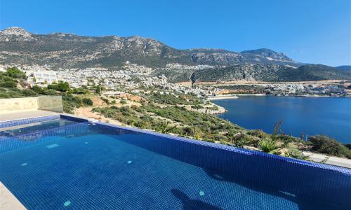 Villa Banu Exclusive — 165
