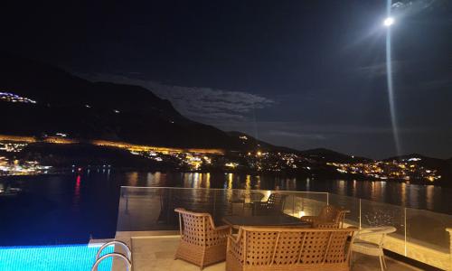 Villa Banu Exclusive — 185