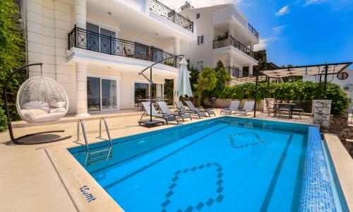 Villa Baynur — 1