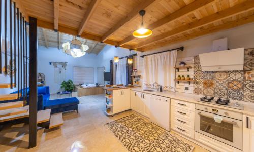 Villa Belis — 48
