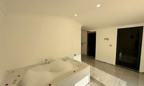 Villa Berfin Karagedik — 42