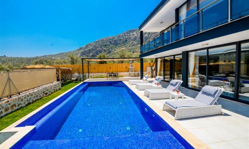 Villa Black Rose — 5