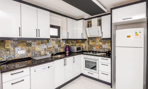 Villa Black Rose — 60