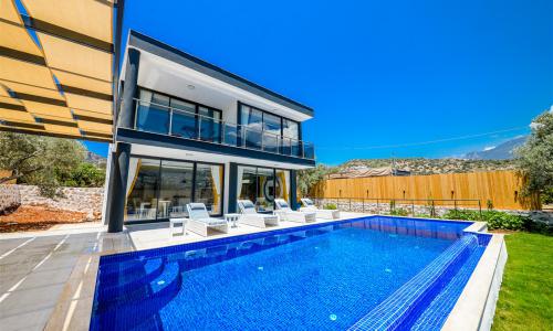 Villa Black Rose — 11