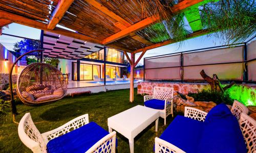 Villa Black Rose — 23