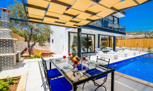 Villa Black Rose — 30