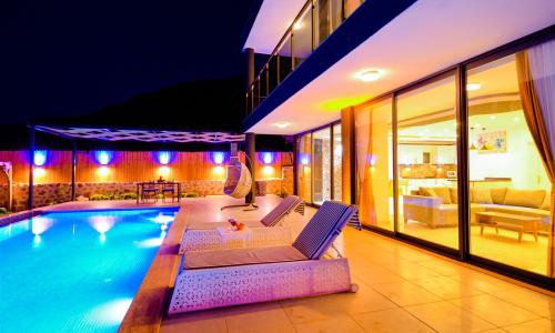 Villa Black Rose — 24