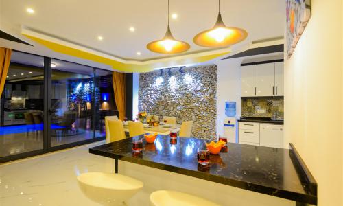 Villa Black Rose — 73