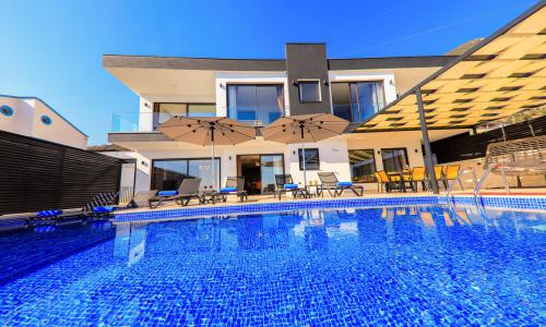 Villa Bliss — 2