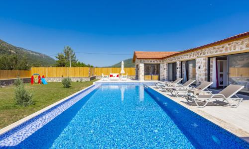 Villa Blue Bird — 8