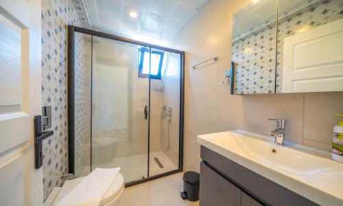 Villa Blue Moon Çukurbağ — 61