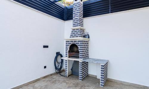 Villa Blue Night — 43