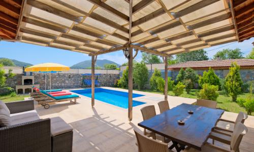 Villa Bonus — 17