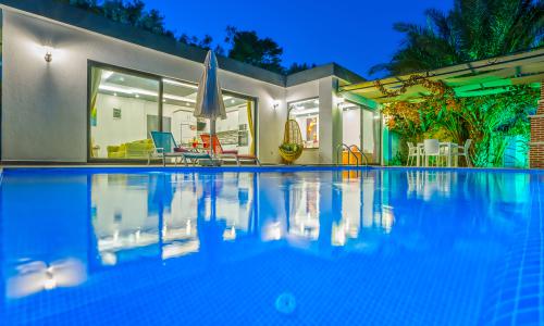 Villa Bozo 1