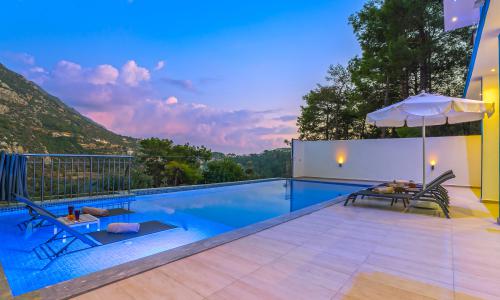 Villa Bozo 2 — 53