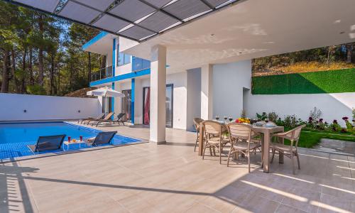 Villa Bozo 2 — 22