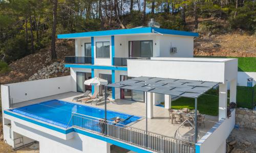 Villa Bozo 2 — 40