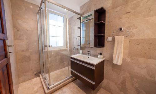 Villa Caledonia — 29