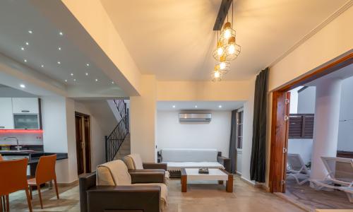 Villa Caledonia — 46