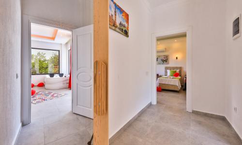 Villa Cancan — 51
