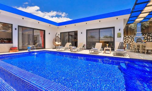 Villa Cancan — 3