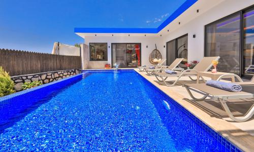 Villa Cancan — 14