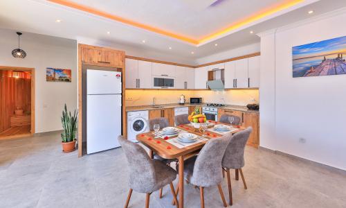 Villa Cancan — 42