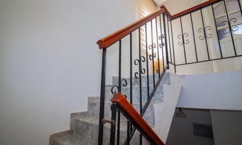 Villa Capital — 69