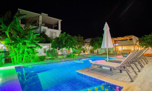 Villa Capital — 34