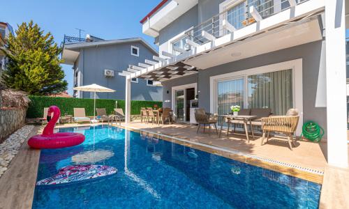 Villa Cappucino — 1
