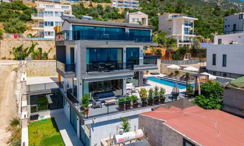 Villa Cassa — 70