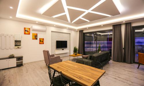 Villa Cazibe — 11