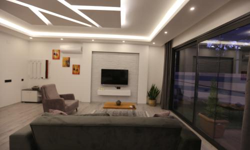 Villa Cazibe — 12